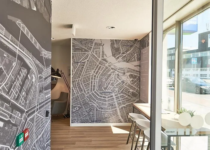 Hotel Express - Hall By Ihg