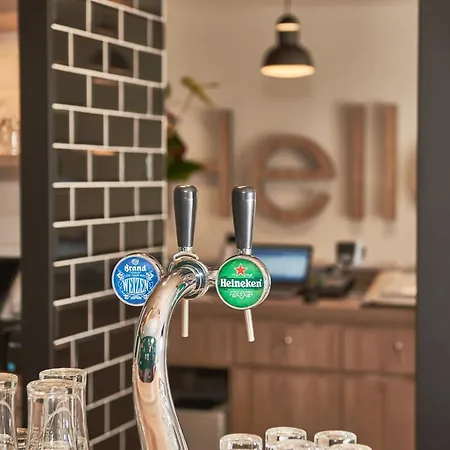 فندق هوليداي إن إكسبريس - سيتي هول