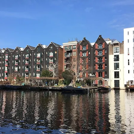 هوليداي إن إكسبريس - سيتي هول فندق 3*