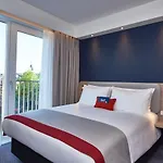 Express - Hall By Ihg 3*