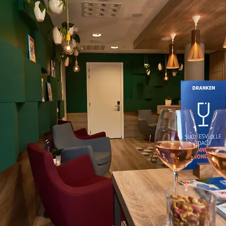 阿姆斯特丹快捷智选假日酒店 酒店