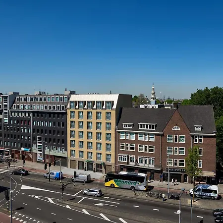 Отель Express - Hall By Ihg 3*