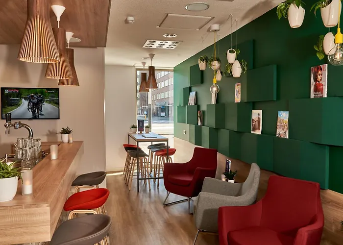 Express - Hall By Ihg Hotel 3*